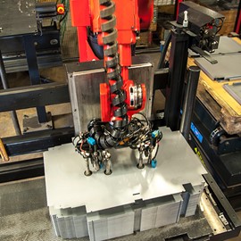 Robotstyrd kantpressning